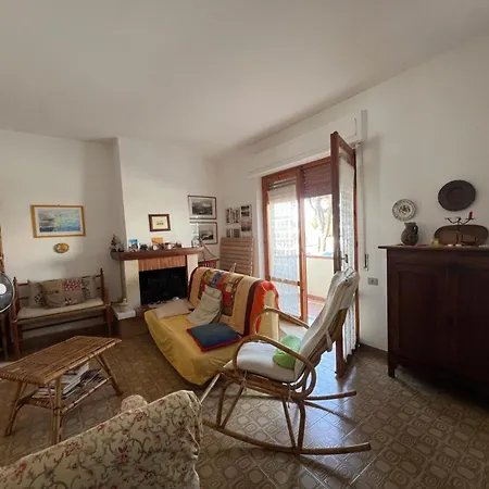 Cv Apartamento Follonica