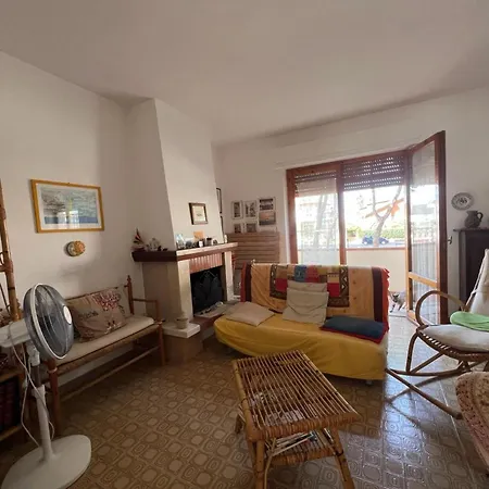 Apartamento Cv Follonica